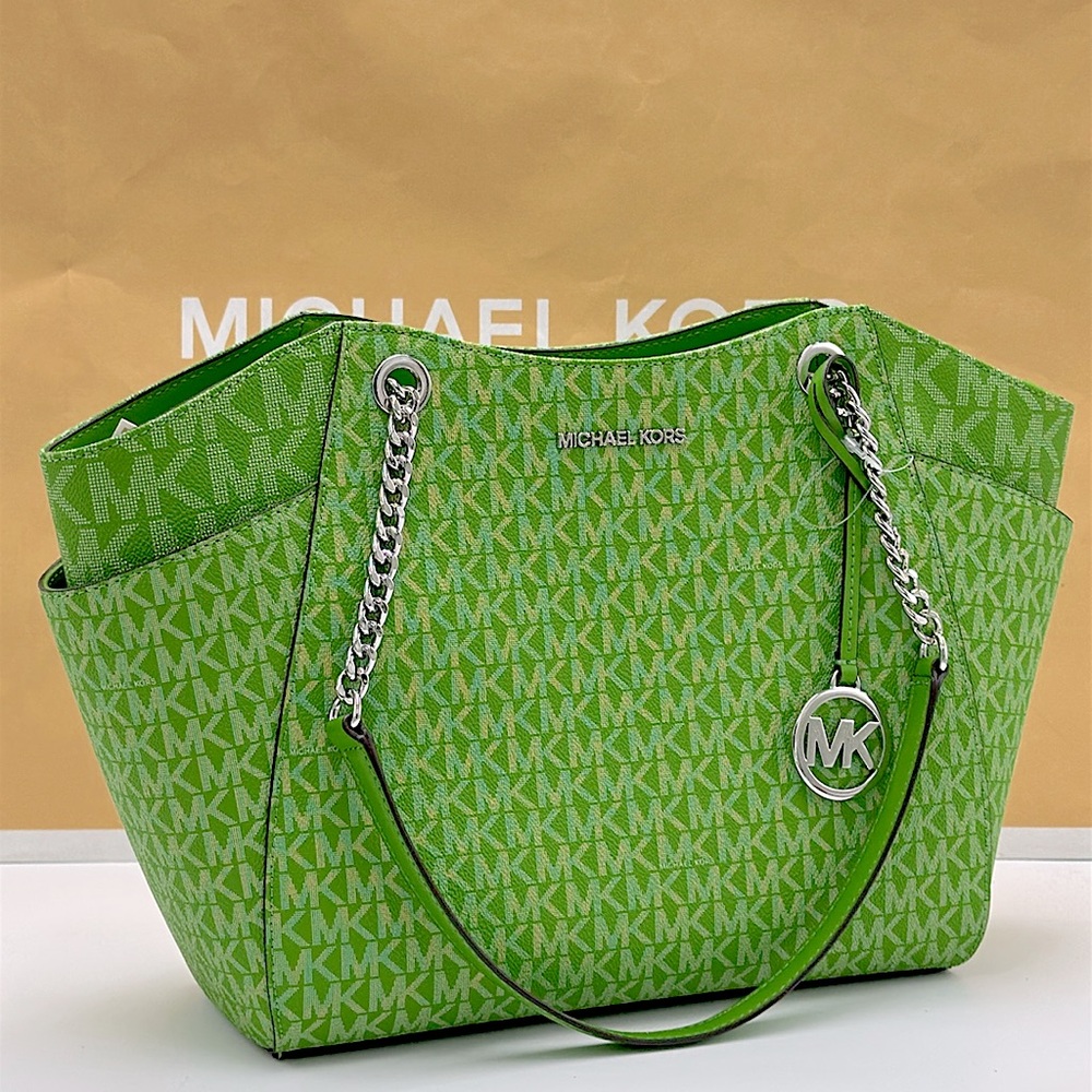 Michael Kors Jet Set Large Signature Logo Chain Shoulder Tote Bag
Jungle Green - Picture 2 of 16